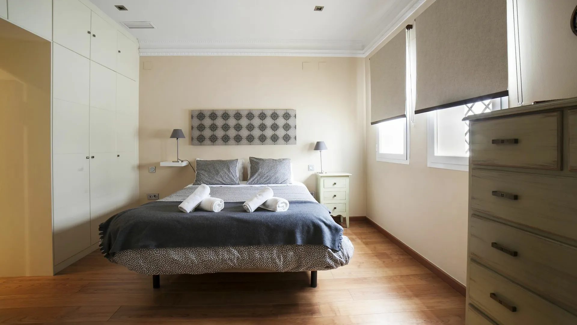 Alohamundi Quevedo Apartment Seville 0*,